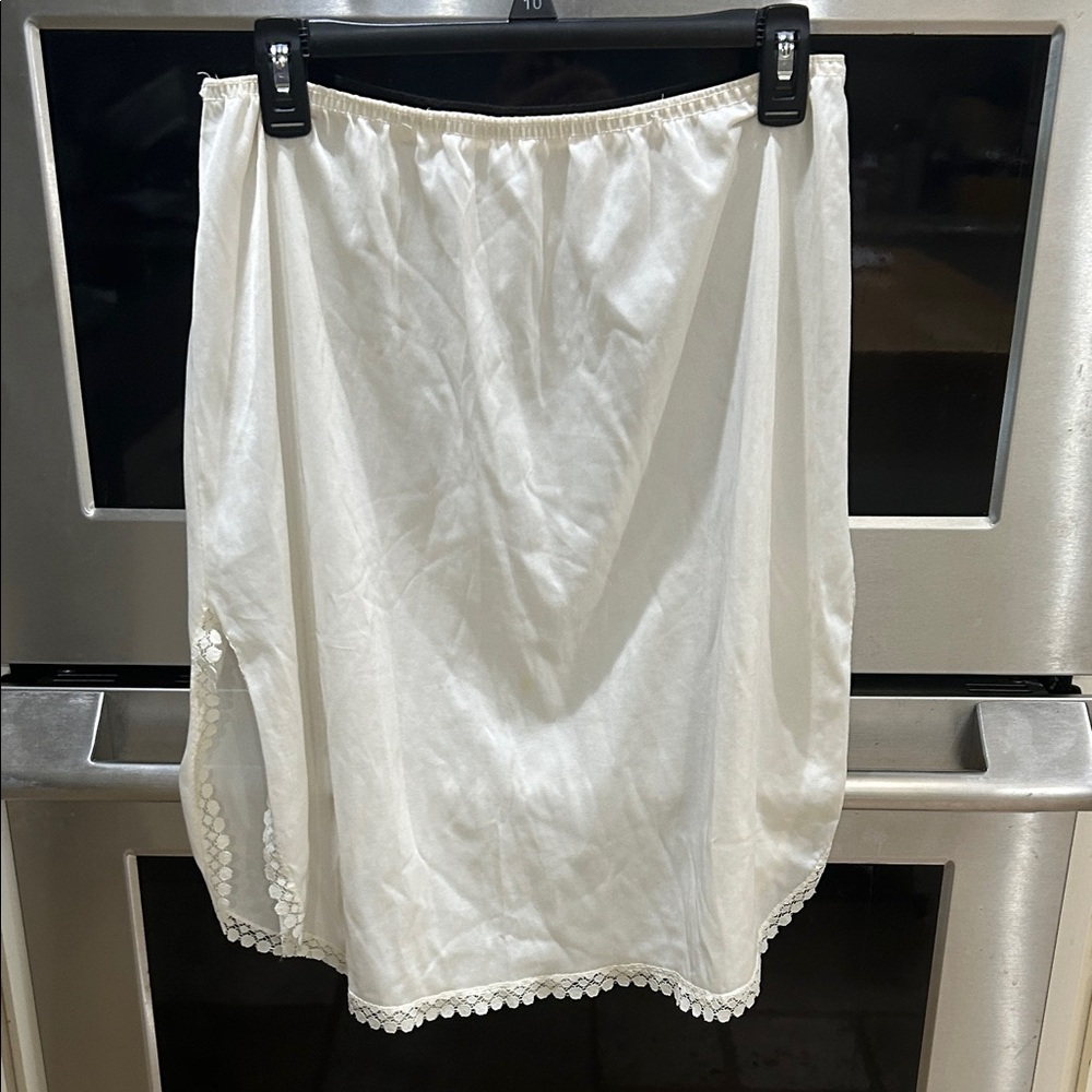 Vintage Elegant White Skirt Slip